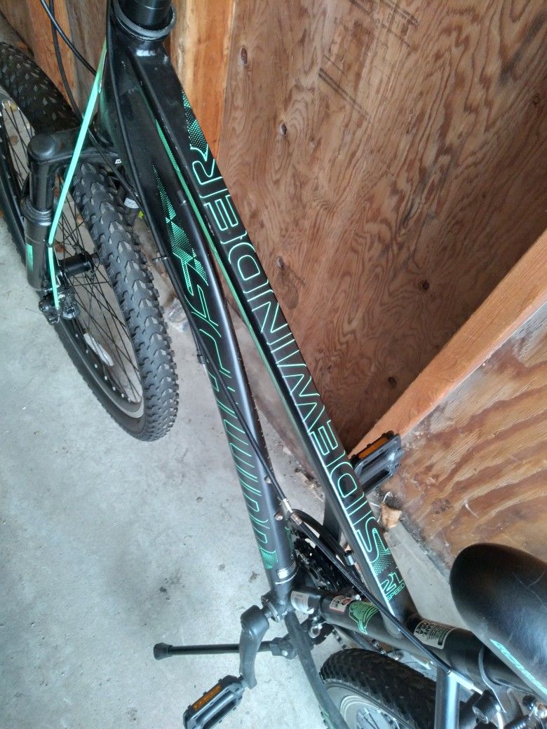 Schwinn Sidewinder 21spd Mountain bike