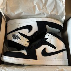 Air Jordan 1 Mid Diamond Shorts Size 10
