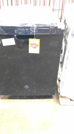 Brand New GE Dishwasher (Model:GDF510PGMBB) 2Y Q9