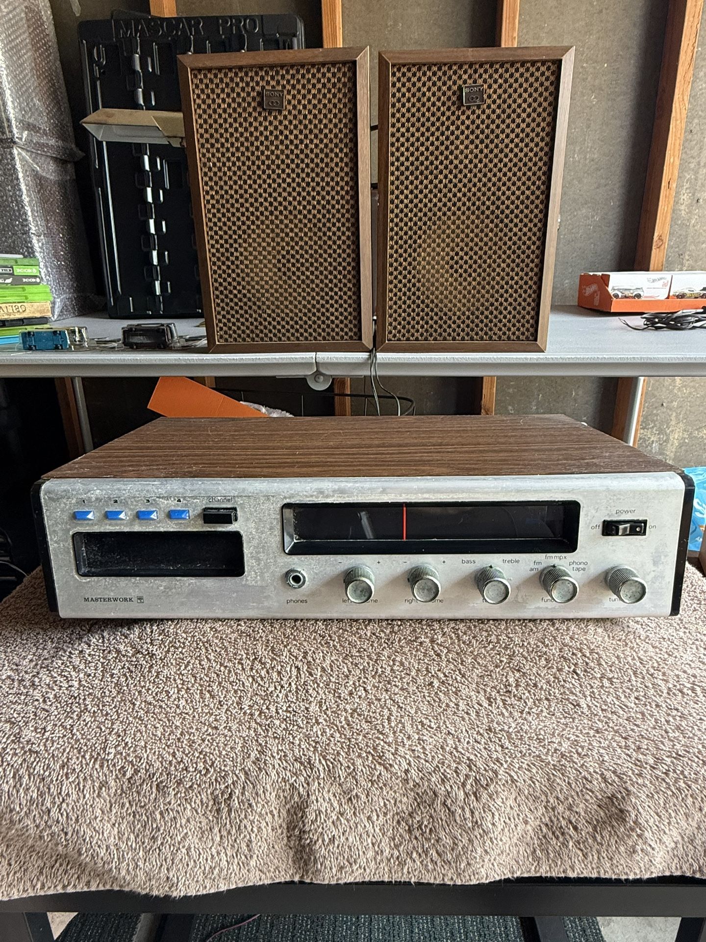 Vintage Masterwork Model 559 Vinyl Wood 8 Track Receiver