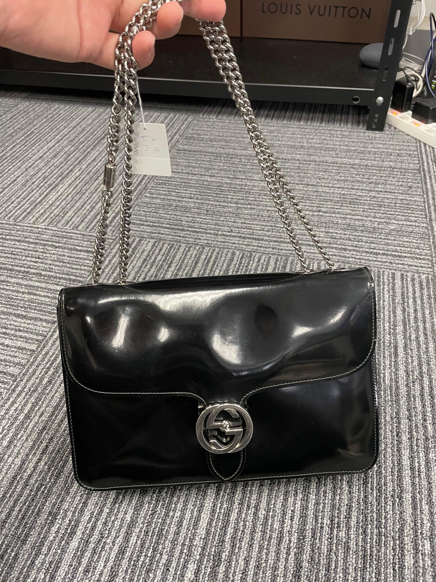 Authentic Gucci Pre-owned Black Medium Shoulder Bag