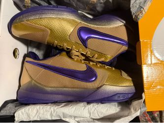 Kobe 5 Hall of Fame size 12, New