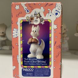 Precious Moments - 1993 Members Only Figurine