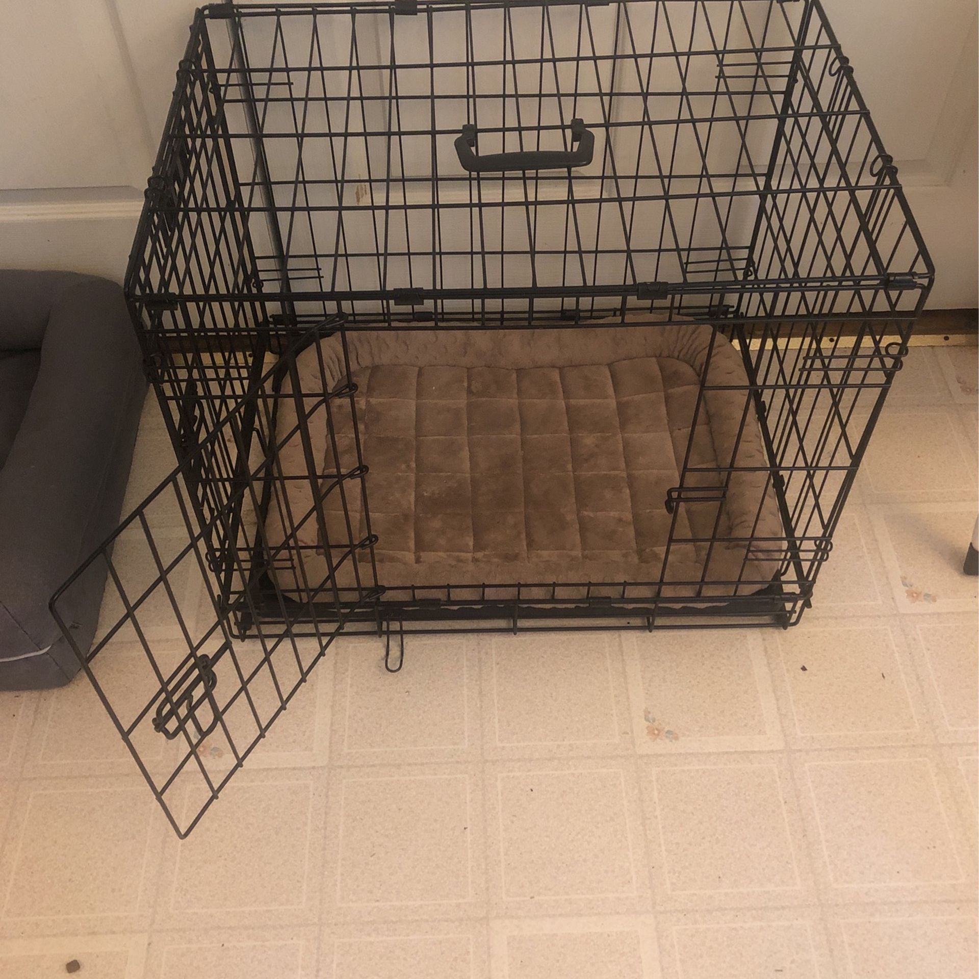 24" Pet Crate With Crate Pad 