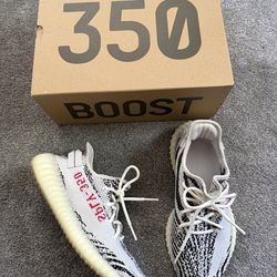 Size 8.5 - adidas Yeezy Boost 350 V2 Low Zebra