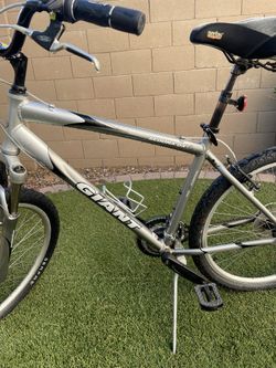 Giant Sedona DX Adult Mountain Bike for Sale in Mesa, AZ - OfferUp