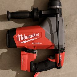 Milwaukee Rotary Drill M18 Fuel