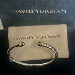 David Yurman bracelet 4mm with original pouch and box. (33175)