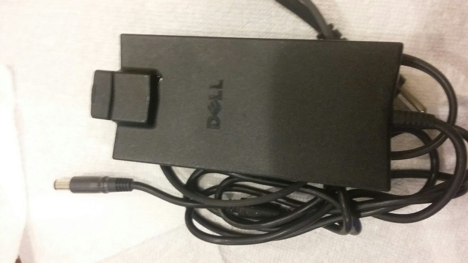 NICE DELL POWER CHARGER FOR LAPTOPS DELL