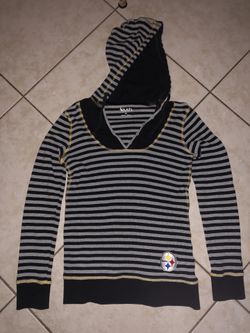 Women’s Steelers Hoodie Size M Fits Narrow Like New