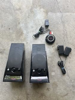 Pre-owned Like new.  Rocketfish Wireless Speakers & Sender Transmitter Unit RF-WS01 With Power Cables
