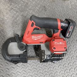 Milwaukee Bandsaw M12 With Battery