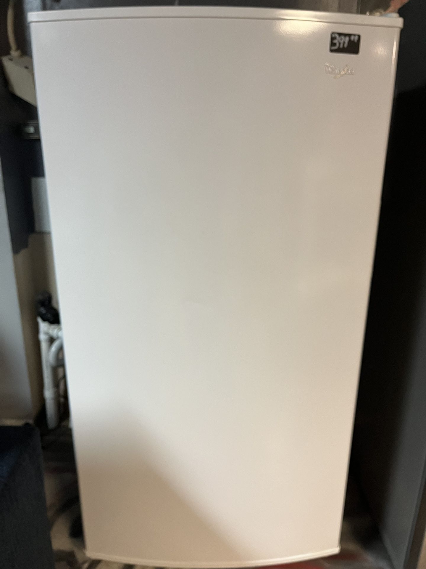 16 Cu Ft Deep Freezer Whirlpool 