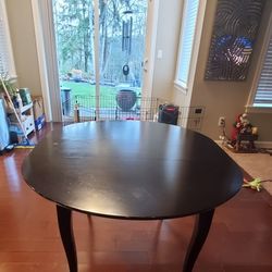 Bassett Furniture small kitchen table 