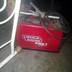 Lincoln Electric Welder MIG 140c