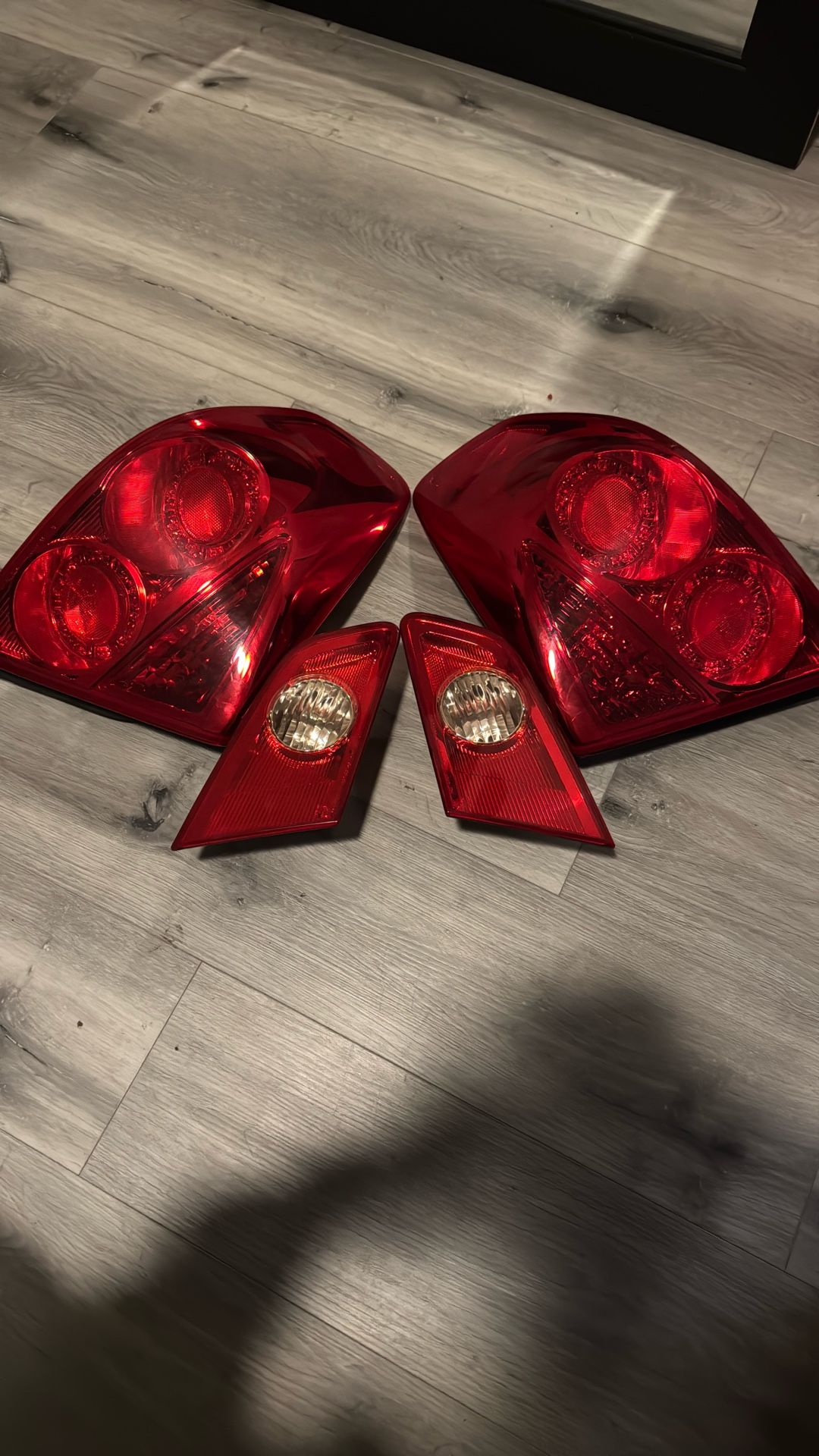 Infiniti G 35 2005 Tell Lights