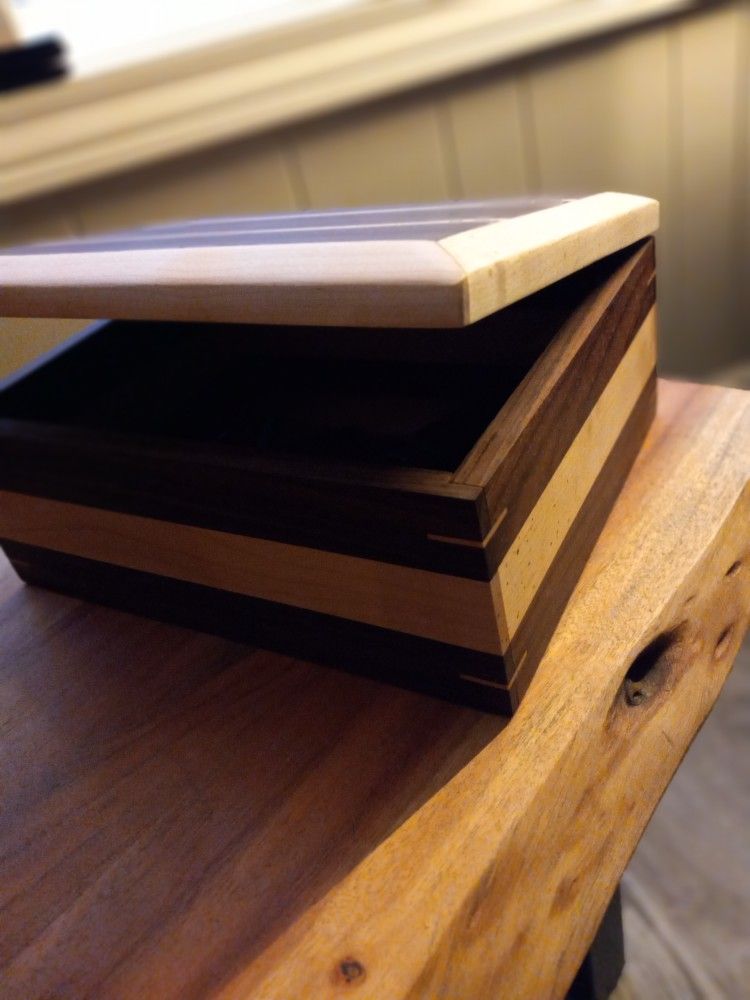 Handmade Keepsake/jewlery Box