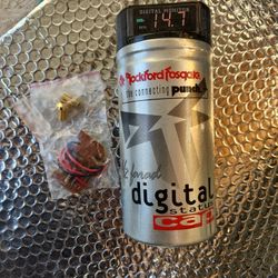 Rockford Fosgate 0.5 Farad Capacitor With Digital Volt Meter