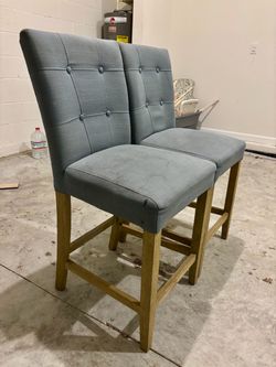Free Set of 2 Tufted Counter Height Bar Stools