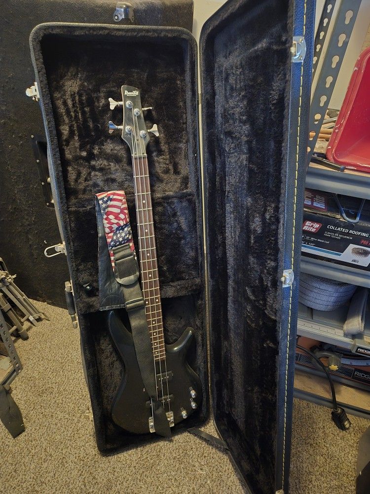 Black Ibanez Soundgear Base