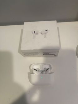 Apple AirPods Pro with Charging Case