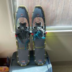 Brand new snow shoes: MSR Lightning Explore, 25 inch
