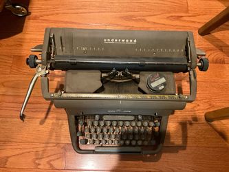 Working Old Underwood Typewriter