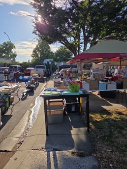 Yardsale Saturday 8/1 Sunday 8/2 2304 Shortline Ct Modesto CA