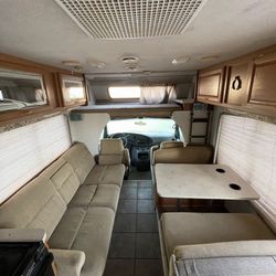 2002 Ford E- 450 Motorhome