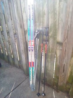 Ski's Pools