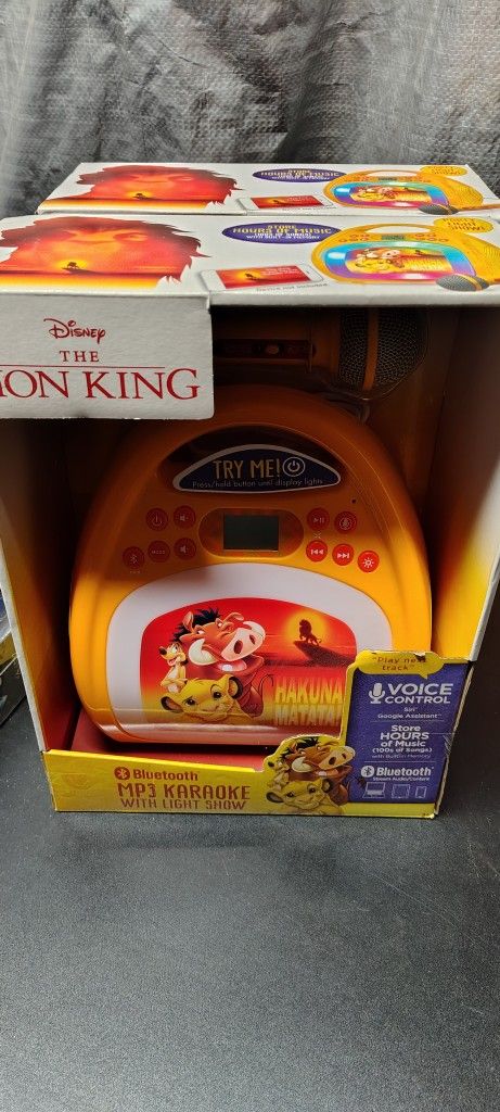 NEW: Disney Lion King Bluetooth MP3 Karaoke with Light Show