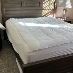 Free Cal King Bedroom Set 