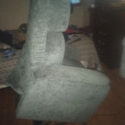 Recliner Lift Chair Brand New Never Been Used...