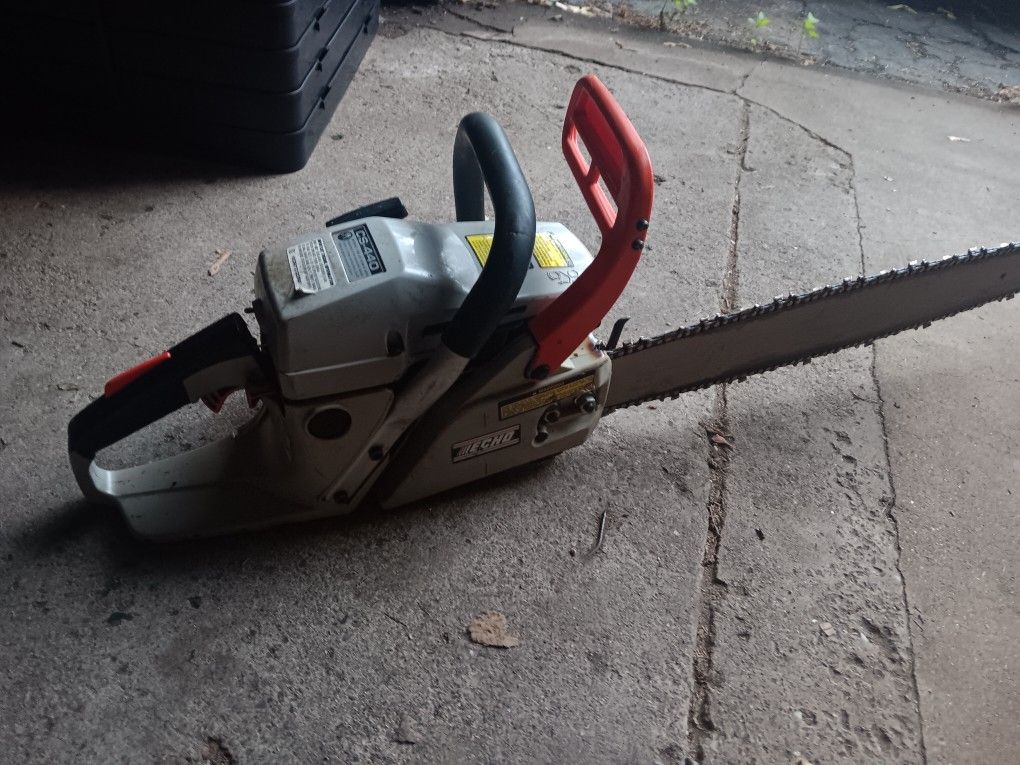 ECHO CHAINSAW 18"