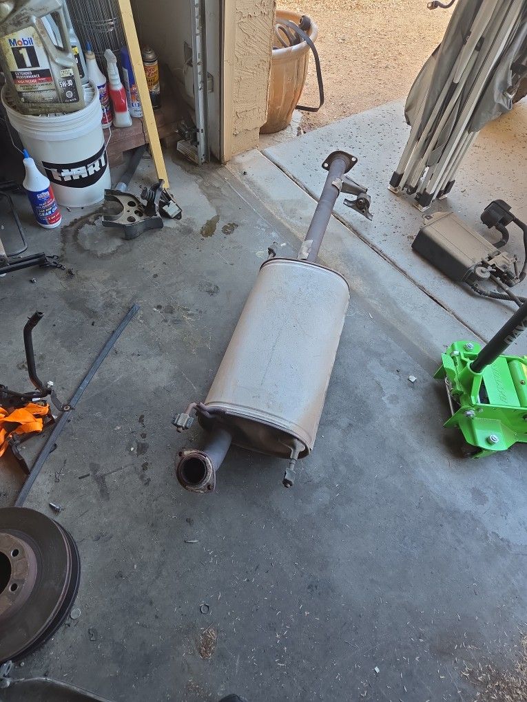 2004 Toyota 4Runner V8 Muffler 4.7L