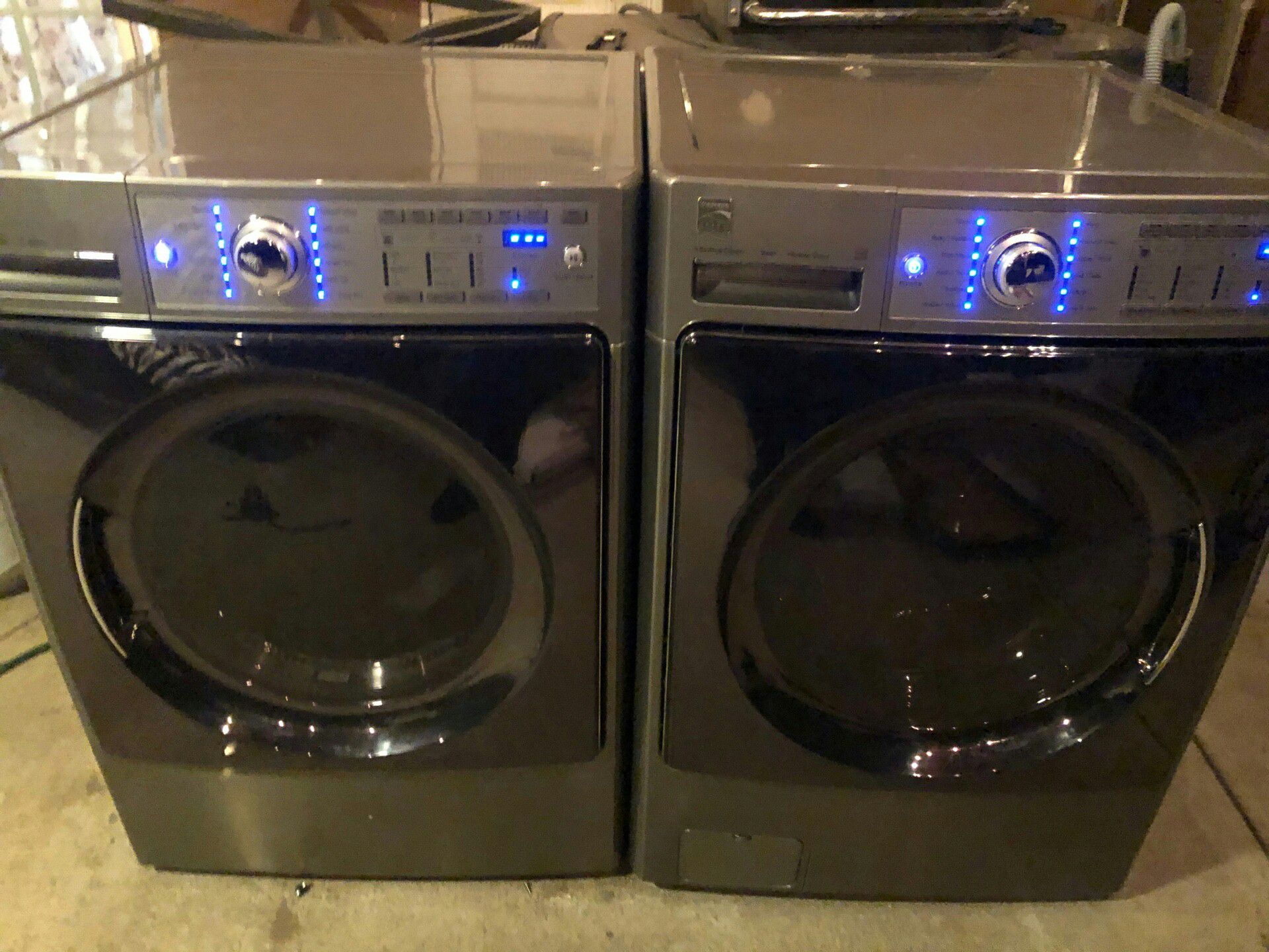 1yr old Kenmore elite washer and gas dryer made by LG this units are Kenmore top of the line