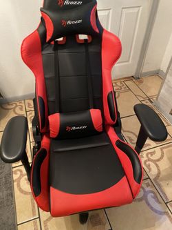 Arozzi Gaming Chair