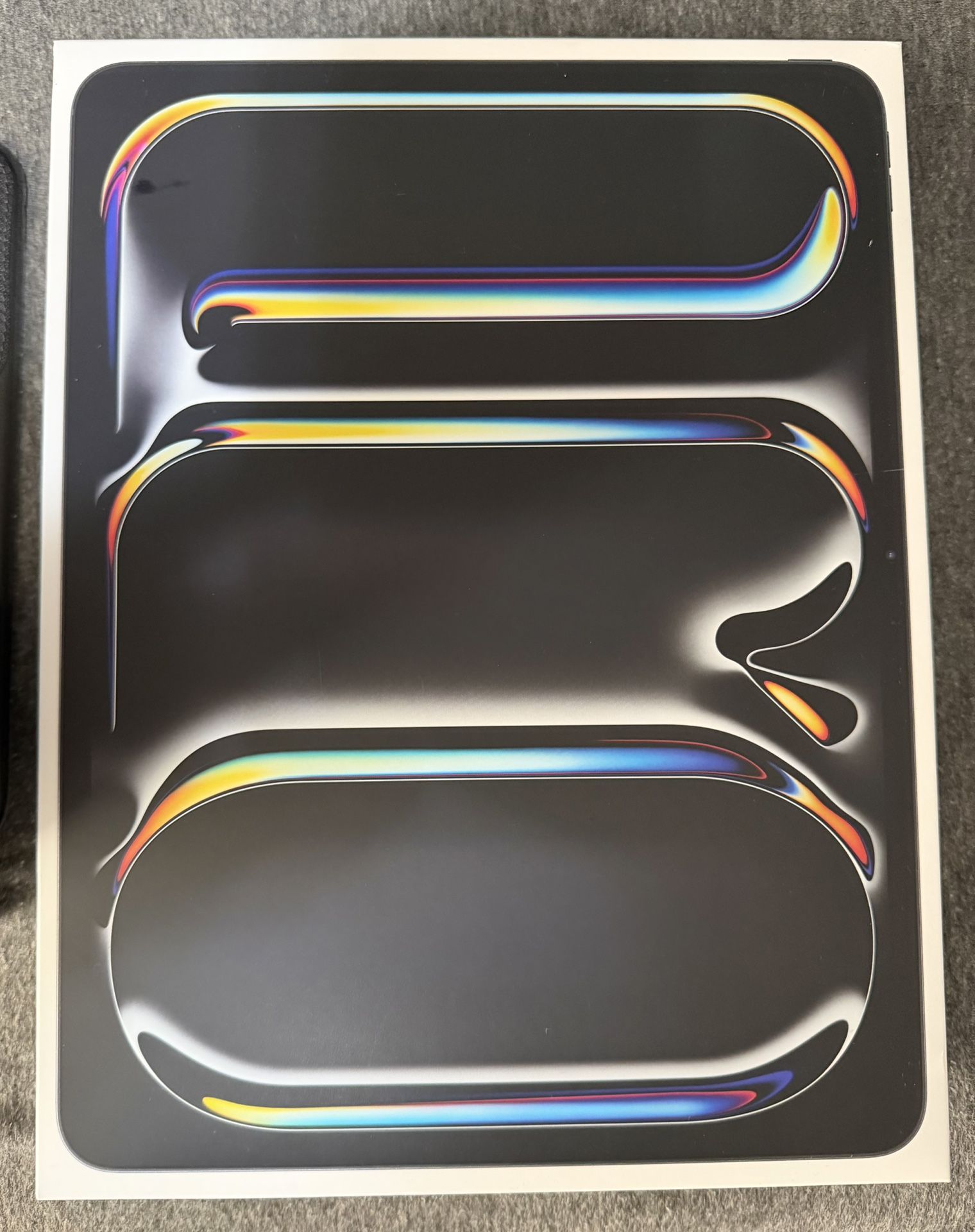 Selling iPad Pro 13” 2TB