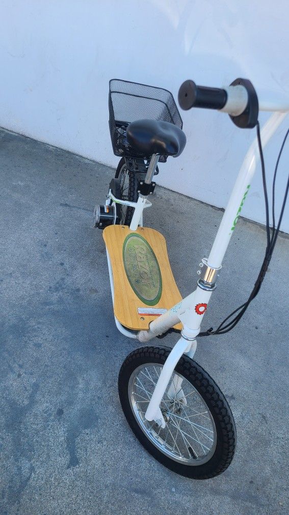 Electric Razor scooter Not For Little Kids