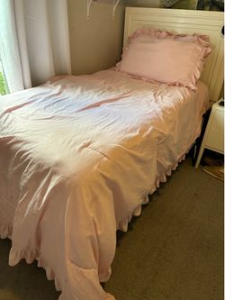 Twin bed frame