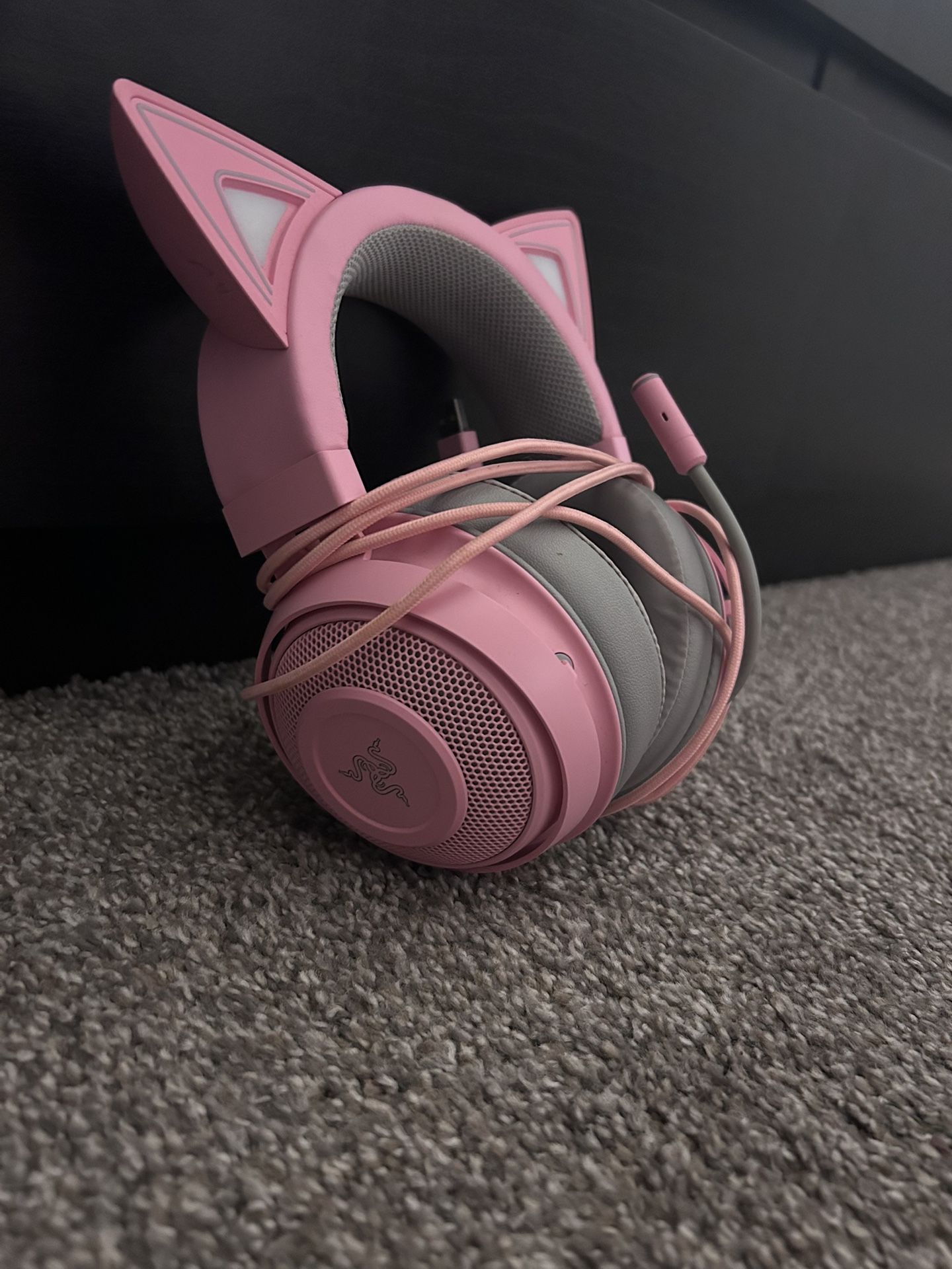 Razer Kraken Kitty V2 Pink Gaming Headset – Wired USB, RGB Cat Ears