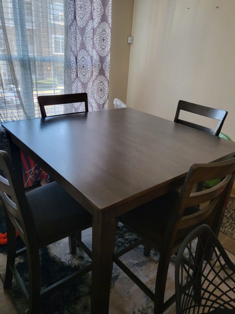 Jordan's Dining Room Table