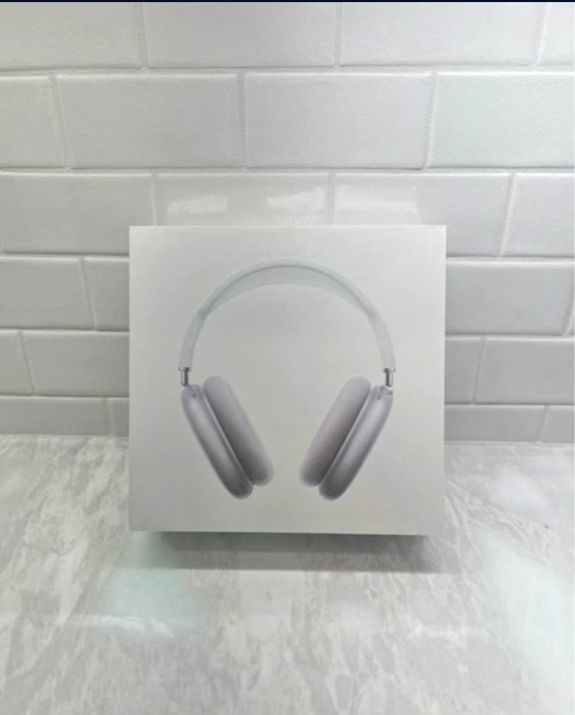 AirPod Maxes