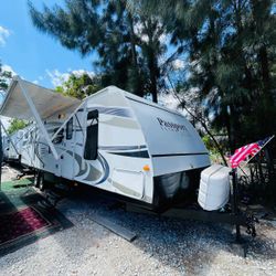2015 Keystone Ultra lite Rv Camper Traila 