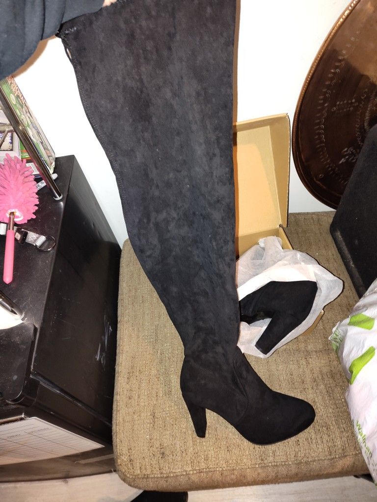 Mid High Black Boots