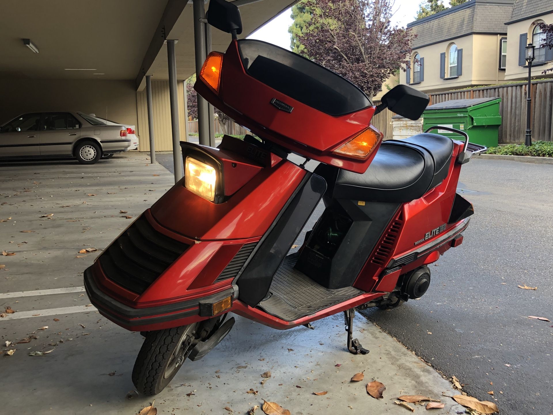 1986 Honda Elite 150cc Scooter