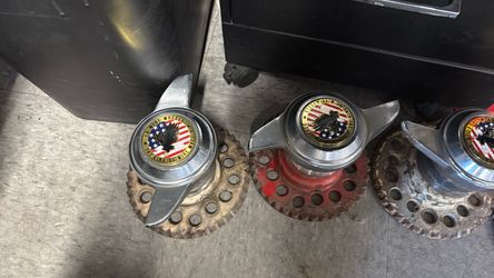 Wire wheel Knockoffs and adapters