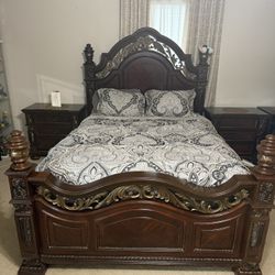 Queen Size Bedroom
