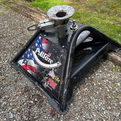 5th Wheel Trailer Hitch