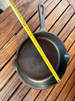 Mi Pet Skillet Pan #8 10” Collectible cast iron Frying Pan with Pour Spouts